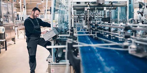 Indústria do Plástico supera 400 mil empregos e reforça geração de oportunidades no Brasil